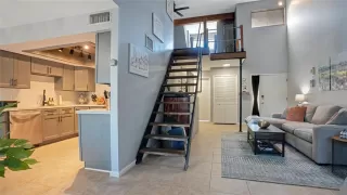 Photo #5: O6347255 Listing