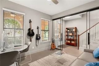 Photo #6: O6347394 Listing