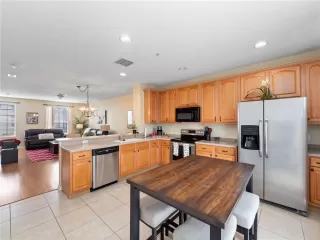 Photo #6: O6347677 Listing