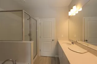 Photo #4: O6347747 Listing