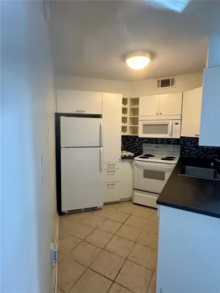 Photo #2: O6347808 Listing