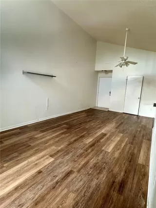 Photo #3: O6347808 Listing