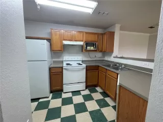 Photo #4: O6347885 Listing 