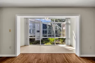 Photo #3: O6347944 Listing