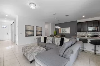 Photo #3: O6347965 Listing