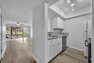 Photo #4: O6348183 Listing 