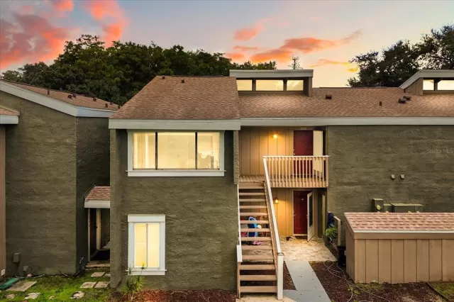 MLS: O6348394 Condo For Sale