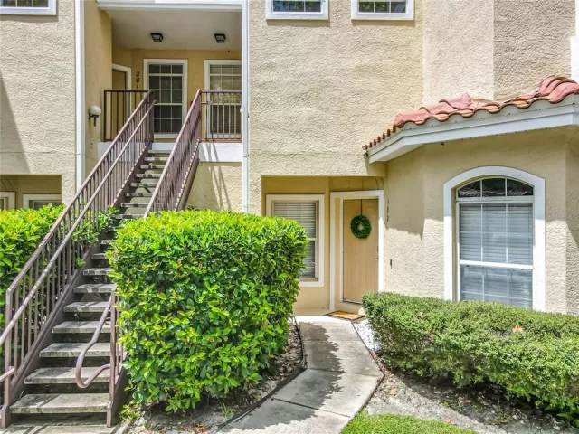 MLS: O6348455 Condo For Sale