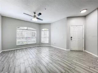 Photo #4: O6348455 Listing 