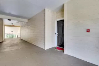 Photo #1: O6348468 Listing