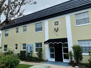 Photo #1: O6348568 Listing