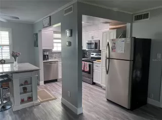 Photo #5: O6348568 Listing