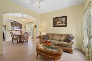 Photo #3: O6348608 Listing 