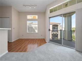 Photo #4: O6348697 Listing