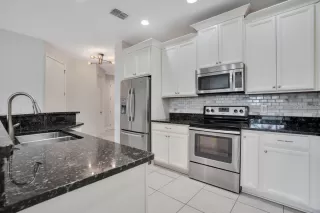 Photo #3: O6348830 Listing 