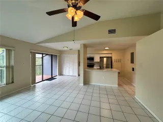 Photo #5: O6348962 Listing