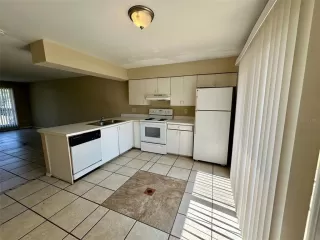 Photo #2: O6349191 Listing 