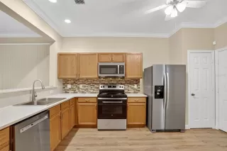 Photo #3: O6349297 Listing