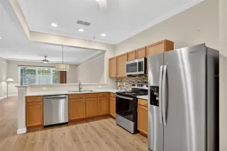 Photo #4: O6349297 Listing