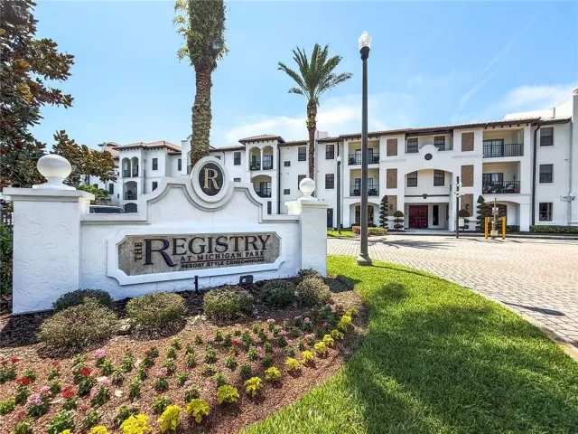 MLS: O6349353 Condo For Sale