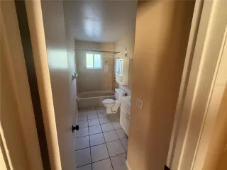 Photo #5: O6349406 Listing