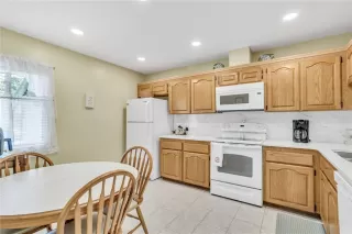 Photo #4: O6349547 Listing 