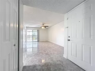 Photo #4: O6349754 Listing