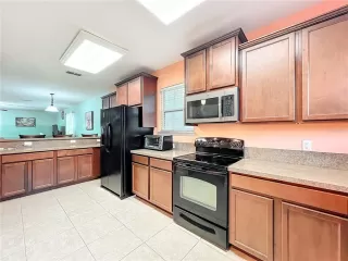 Photo #5: O6349816 Listing 