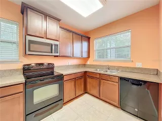 Photo #6: O6349816 Listing 