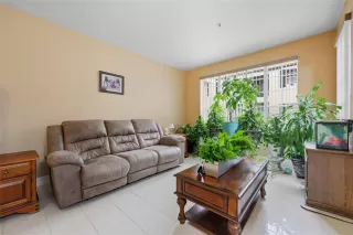 Photo #6: O6349851 Listing 