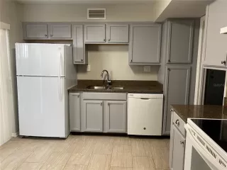 Photo #5: O6349971 Listing 