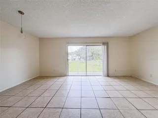 Photo #5: O6350080 Listing 