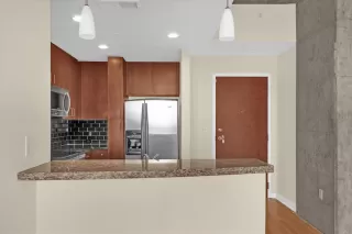 Photo #5: O6350246 Listing 