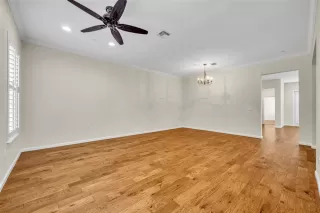 Photo #6: O6350294 Listing 