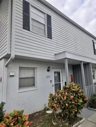 Photo #1: O6350406 Listing