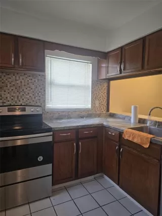 Photo #4: O6350406 Listing