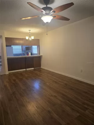 Photo #5: O6350406 Listing