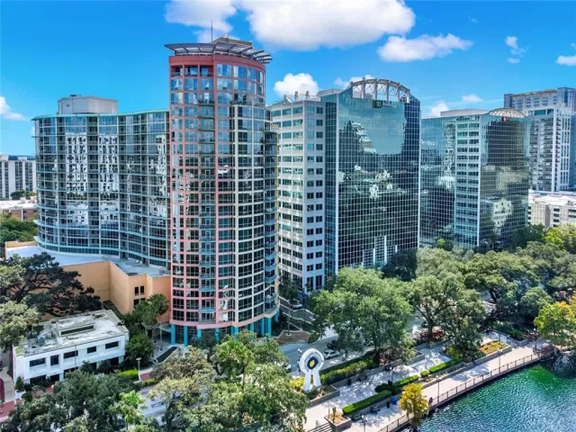 MLS: O6350483 Condo For Sale