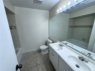 Photo #6: O6350504 Listing 