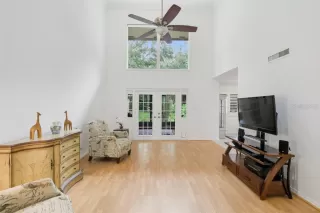 Photo #2: O6350533 Listing