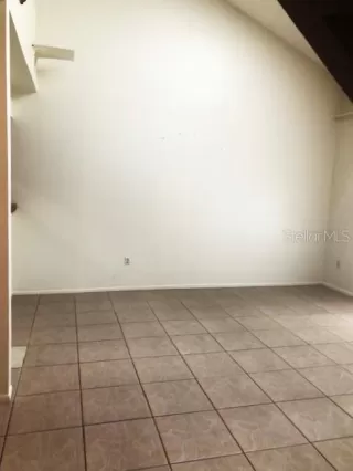 Photo #3: O6350631 Listing 