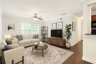 Photo #3: O6350708 Listing 