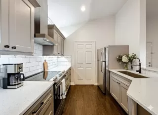 Photo #1: O6350910 Listing