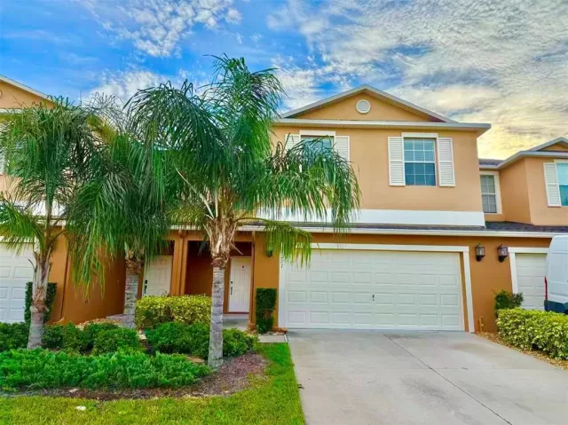 MLS: O6351117 Condo For Sale