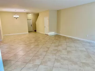 Photo #6: O6351117 Listing 