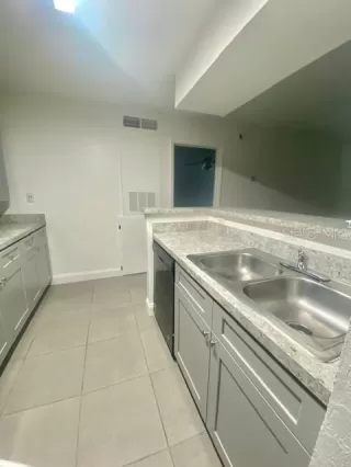 Photo #3: O6351231 Listing 