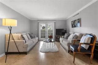 Photo #6: O6351243 Listing 