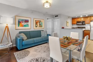 Photo #4: O6351335 Listing