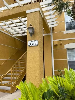 Photo #2: O6351373 Listing 