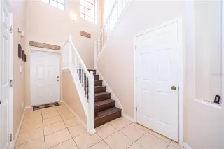 Photo #2: O6351406 Listing